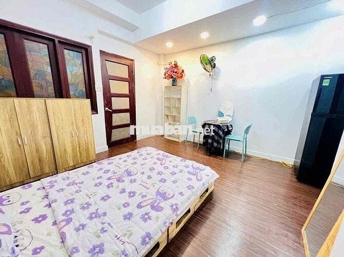 phòng trọ full nội thất gần ngay parc mall quận 8 , thuận tiện sang q5