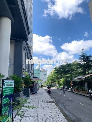 Chuyển về Vinhome bán căn 2pn 2wc c/cư Dreamhome q8 có nội thất ở ngay