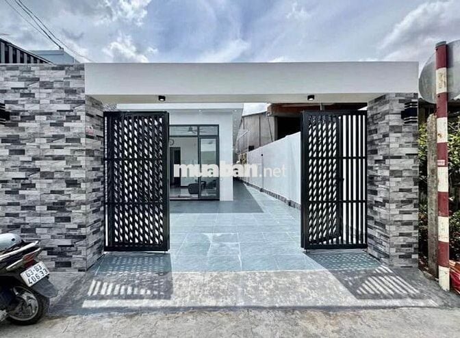Chủ chuẩn bị đi định cư bán gấp căn nhà 94m2 SHR thổ cư