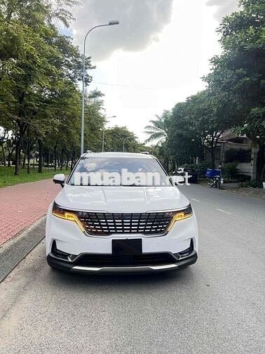 Kia Carnival 2023 Signature 2.2D - 56000 km