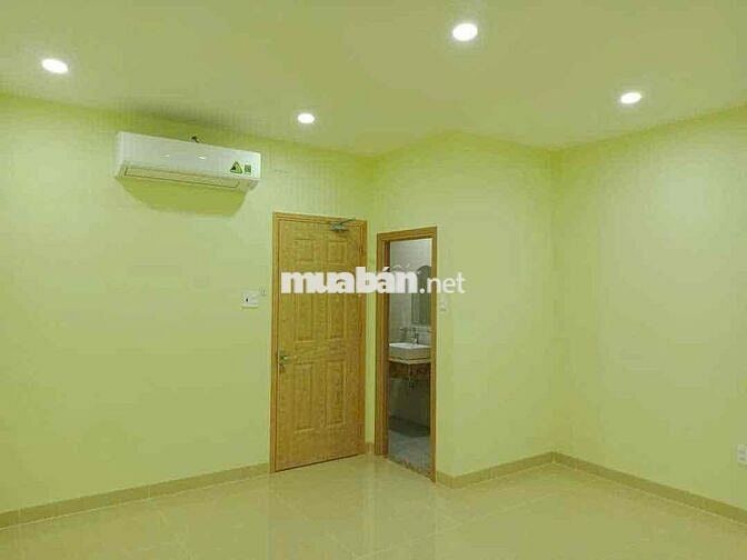 Phong mới 30m2 2 cửa sổ, mặt tiền Hoàng Hoa Thám. P7. Bình Thạnh