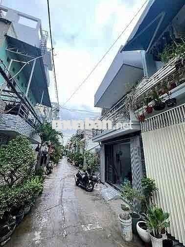 Cho thuê nhà Bạch Đằng - 3.3*10m - 4pn - p15 - Bình Thạnh