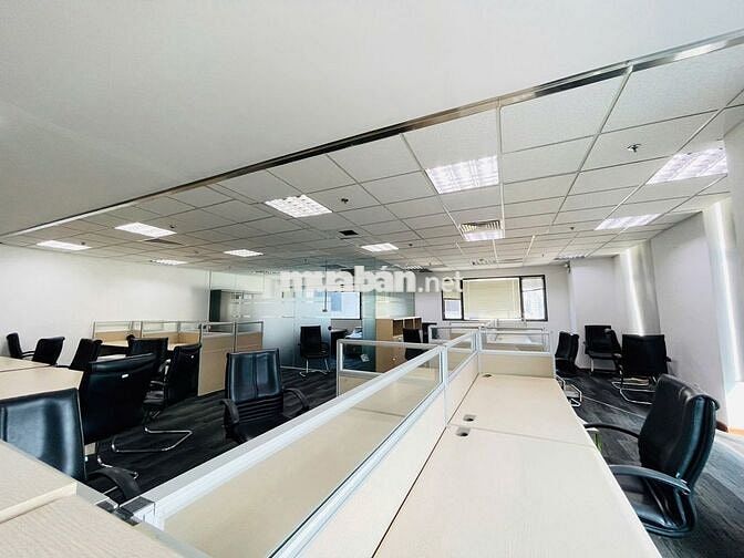Cho thuê văn phòng Cầu Giấy 300m2 giá hợp lý tại 82 Duy Tân. LH NGAY