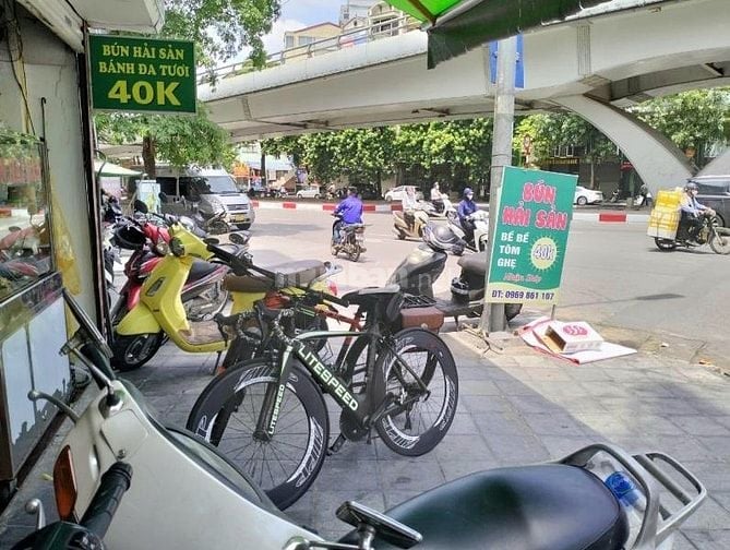 BÁN GẤP MẶT PHỐ LÒ ĐÚC 90M2 VỊ TRÍ VÀNG MẶT TIỀN 8M - GIAO NHÀ NGAY