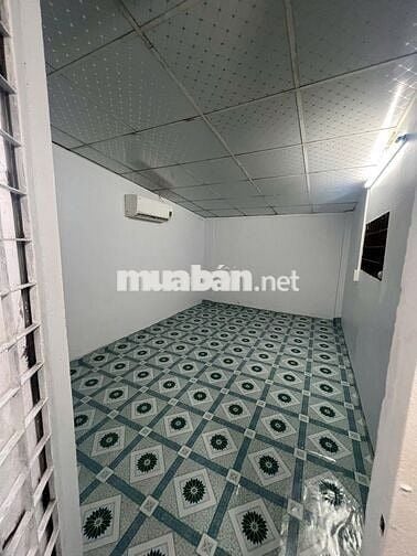 Phòng trọ trên đường Hoàng Diệu kế cầu Khánh Hội và quận 1