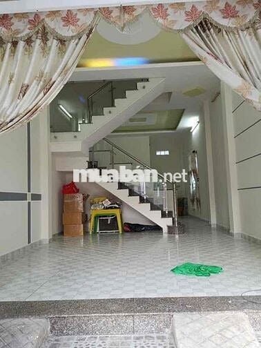 NHÀ ĐẸP 2 TẦNG HẺM XE HƠI SÁT MẶT TIỀN HUỲNH THỊ HAI GIÁ SIÊU RẺ