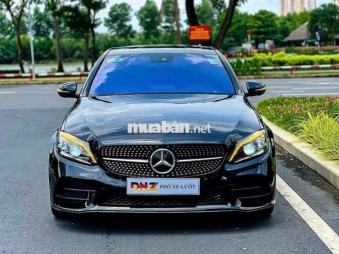 Mercedes Benz 2019 C300 AMG Full Option