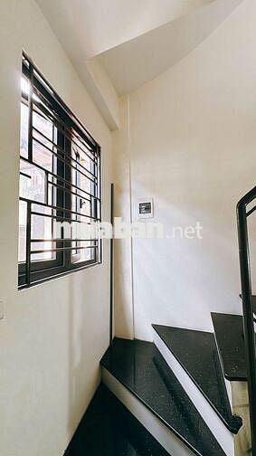 Bán Nhà Hồng Mai 25M x 5T, MT: 4,5M Giá 6,9 Tỷ.Dân xây,lô góc,15m ô tô
