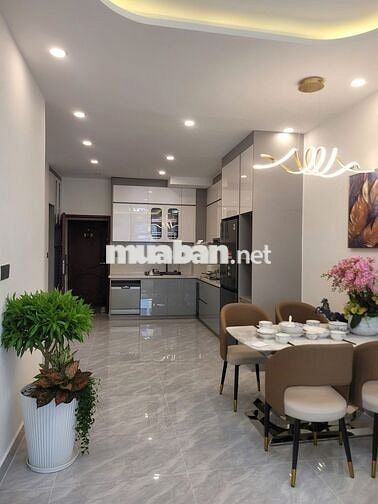 Bán gấp căn hộ 71m2 2PN Sky Garden PMH - Q7, mới 100% Tặng NT cao cấp