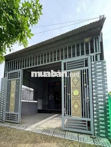 Ngộp! Cần bán căn nhà cấp 4 gần bệnh viện Xuyên Á 120m2 SHR giá 760tr