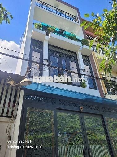 💢Cho thuê nhà 2lầu 3pn 3wc 1bếp DT 4x16 nhà đẹp