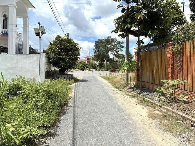 BÁN ĐẤT THỔ CƯ MẶT TIỀN ĐƯỜNG NHỰA VIEW KHU NHÀ T& T PHƯỜNG PHƯỚC HẬU