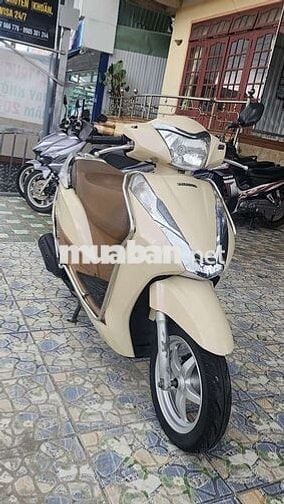 Honda Lead 125 nguyên zin máy ngon xe đẹp.