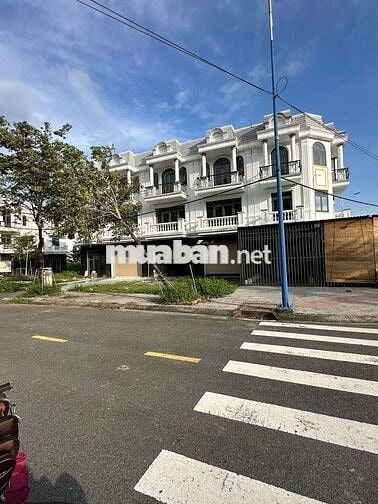Thổ cư-120m2 full thổ cư khu nhà đồng bộ