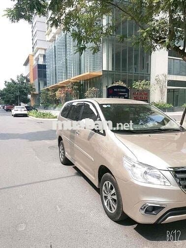 chính chủ bán Toyota Innova 2016 2.0E xe đẹp căng