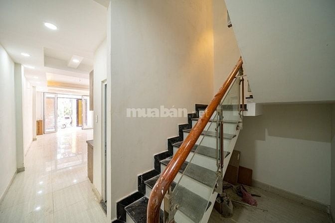 Bán nhà CMT8 P5 Q.Tân Bình, ô tô ngủ trong nhà, 3,5m x 17,5m - 8,6 tỉ