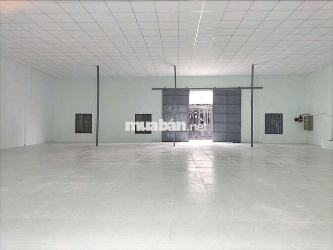 CHO THUÊ KHO,XƯỞNG 280M² GIÁ 20TR/T, Đ XE CÔNG PHAN VĂN HỚN