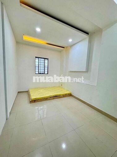 Giá 4tr2 tách bếp tolet riêng có hỗ trợ nt cơ bản theo nhu cầu khách