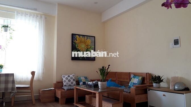 Cho thuê căn hộ sạch đẹp 60m2, căn góc, 2 phòng ngủ, chung cư Xuân Phú