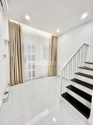 Bán nhà mới Cô Giang, Q1 giá rẻ chỉ 3,2 tỷ