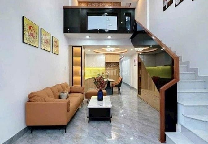 NHÀ ĐẸP NGAY NGUYỄN TRỌNG TUYỂN, TÂN BÌNH GẦN 50M² GIÁ CỰC HỜI!!!
