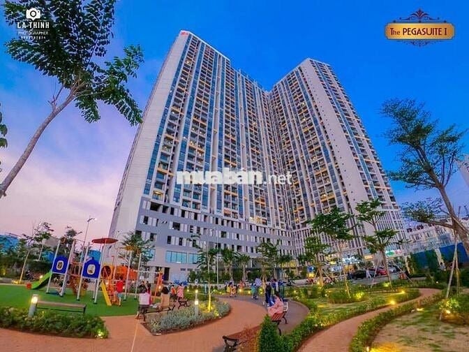 CHO THUÊ CĂN HỘ PEGASUITE1 - 2Pn 2Wc - View quận 1 - Bancol cực thoáng