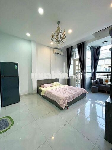 Cho thuê căn hộ Studio Tách bếp, Ban công Q1 gần cầu Thị Nghè