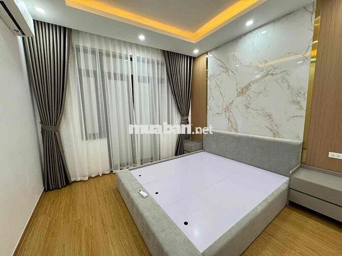 Cần bán nhà 108 bùi xương trạch- 40/45 4t