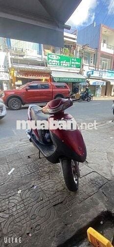 Attila chân bấm