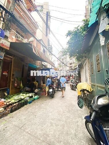 Bán nhà 23m2 hẻm thông Lý Thường Kiệt, hơn 2 tỷ