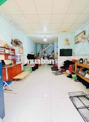 Bán nhà Bình Tân- 32m2- 2 tầng- 3Tỷ bốn trăm bảy mươi triệu- TL