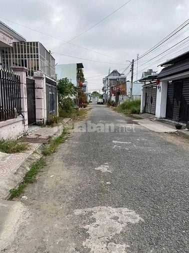 Cần Bán Căn nhà ngay Tân ANHội 100m2 Sổ hồng Riêng Sẵn 670triệu Baophí