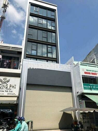 MẶT TIỀN ỐP KÍNH CỰC ĐẸP 542C NGUYỄN ĐÌNH CHIỂU– TRỆT LỬNG 4 LẦU