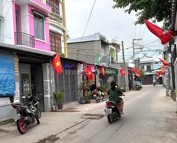 Nhà Hẻm Xe Hơi 8m Nguyễn Văn Quá Q12, 4x21m, XD Ngay, SHR, giá 6.3 tỷ