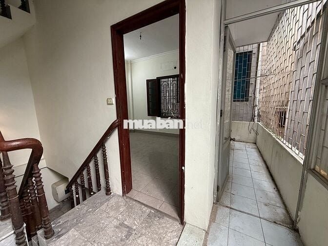 Bán Nhà 190 Lò Đúc 30M x 4T Giá 5,5 Tỷ. Lô góc, 2 mặt ngõ, 30m ô tô