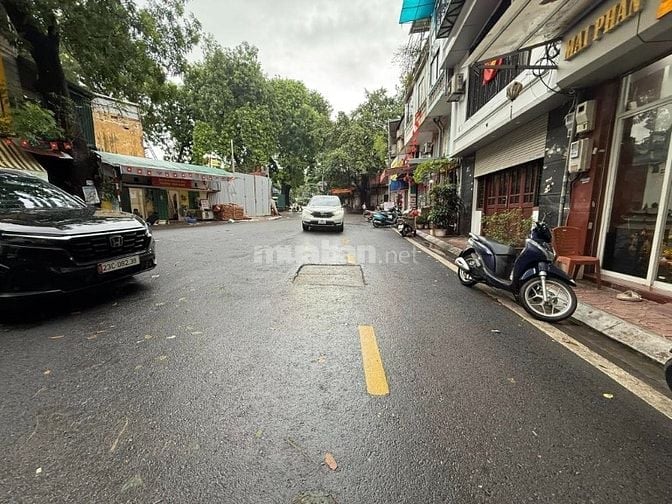  Mặt phố Hàng Than giá 17 tỷ, 28mx5 tầng, HIỆN KD tốt