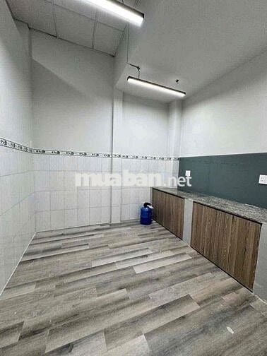 Cho THUÊ HẺM 6 M đường Dương Đức Hiền : 4 x 13 M đúc 1 Lầu