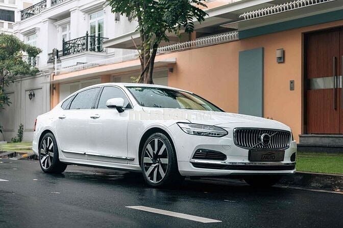 Volvo S90 2024 T8 - Trắng Đen - Siêu lướt 3.500 km
