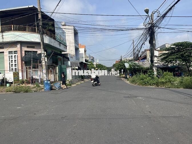 KHO XƯỞNG 300M2 GẦN VÒNG XOAY AN PHÚ VÀ CHỢ THÔNG DỤNG, VISIP1