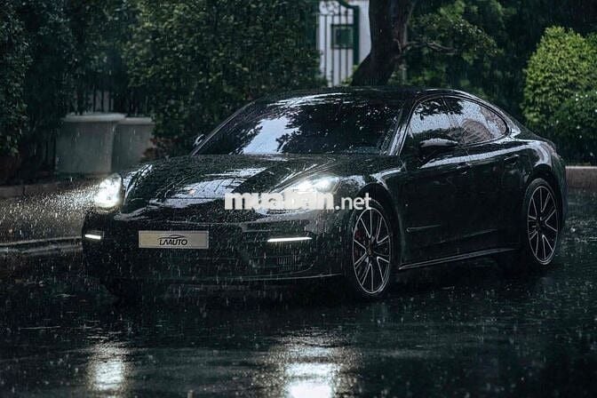 Porsche Panamera 4 Model 2022 - Đen đỏ Option 1.5T