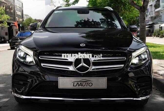 LONG ANH AUTO về Mercedes GLC300 4Matic model 2018