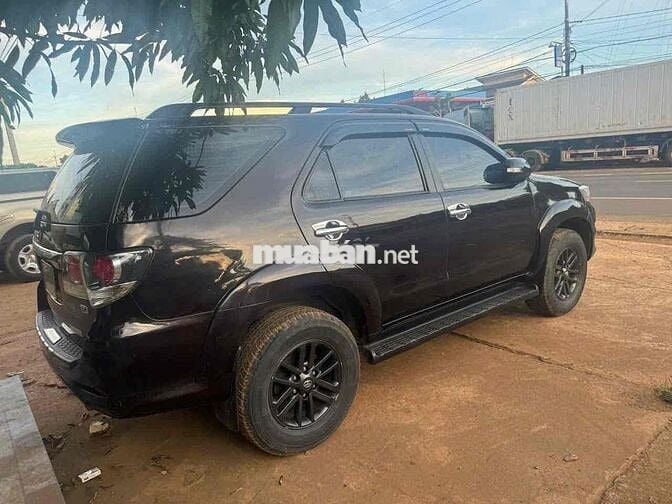 Toyota Fortuner 2015 2.7V 4x4 - 100000 km