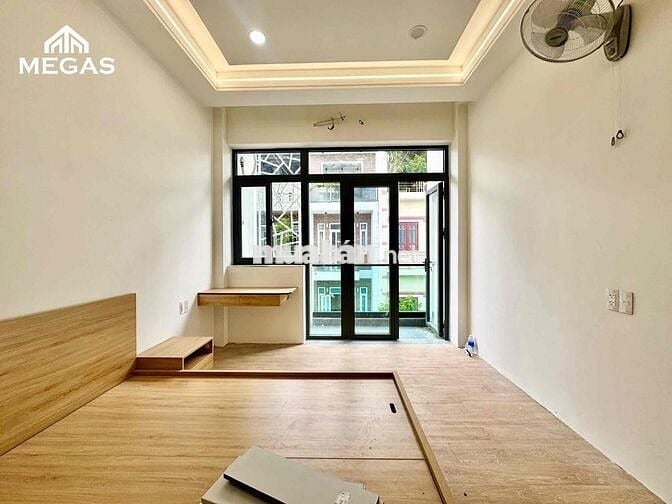 CĂN HỘ FULL NỘI THẤT - BAN CÔNG CHỈ TÍNH ĐIỆN NƯỚCNGAYNGUYỄN VĂN LƯỢNG