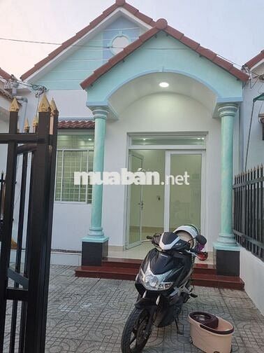Nhà nguyên căn hẽm xe hơi TP Bến Tre