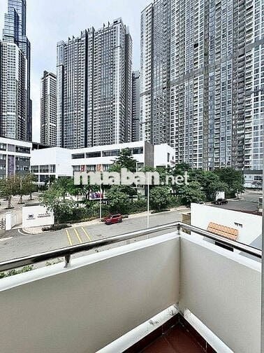 Căn hộ 1PN ban công view city, full nội thất, máy giặt riêng, gần Q1,3