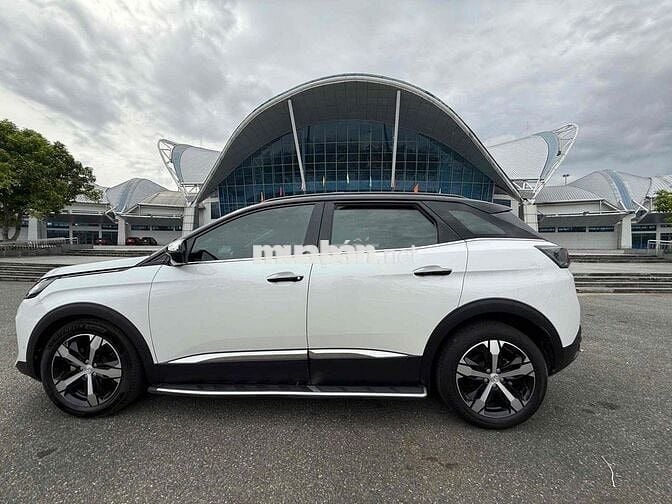 Peugeot 3008 2021 Allure 1.6 AT - 75000 km