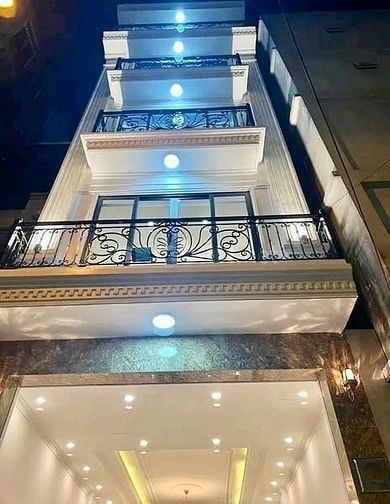 Nhà Mới Lô Góc Thang Máy, Lõi Quận Đống Đa, Ngõ Nông Thoáng Gần Phố.