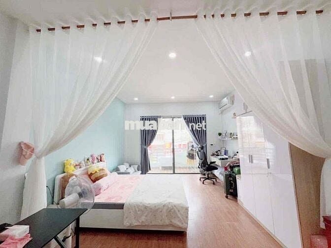 Cho thuê căn hộ Studio Ban công Q8 gần cầu Tạ Quang Bửu, Parc Mall