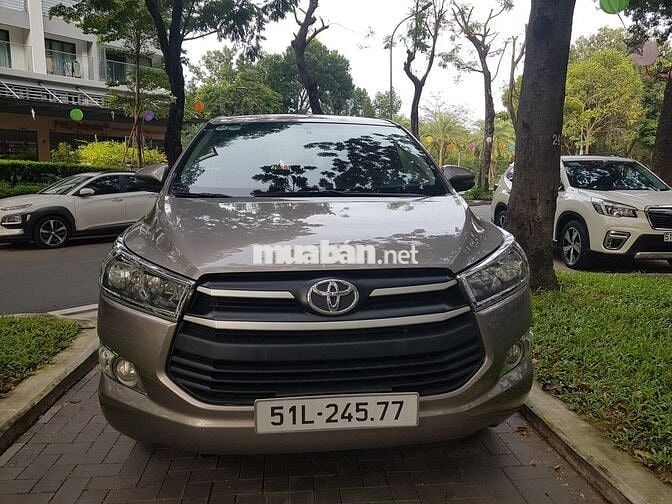 Toyota Innova 2019 2.0E - 95000 km