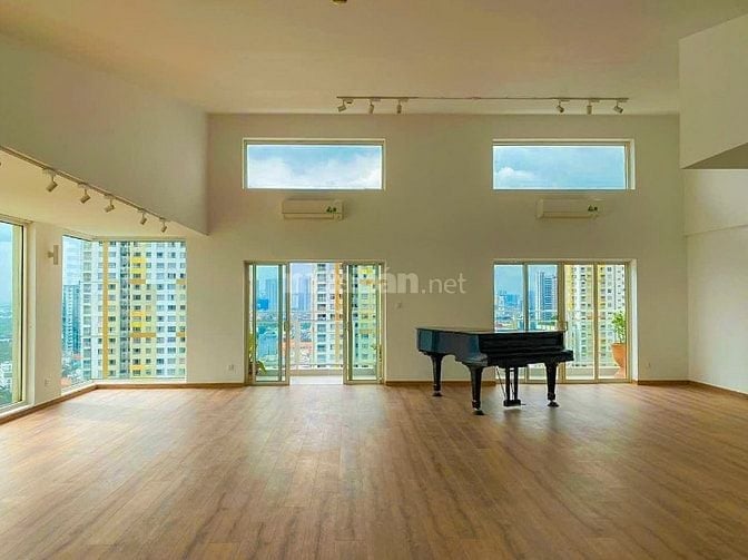 Bán hoặc cho thuê Penthouse tại River Garden Thảo Điền 4PN 330m2